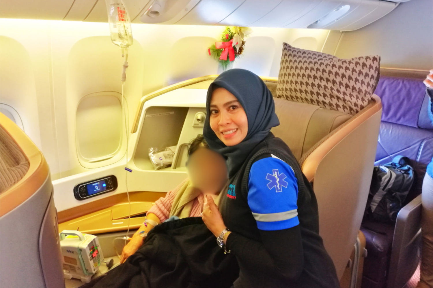 ams - Medical escort business class